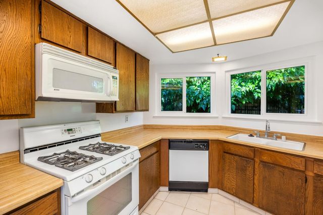 7537 Stoneridge Way, Citrus Heights, CA 95621