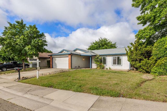 7537 Stoneridge Way, Citrus Heights, CA 95621