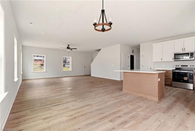 122 Orville Drive, High Point, NC 27260