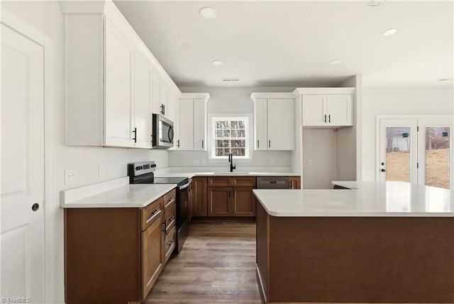 122 Orville Drive, High Point, NC 27260