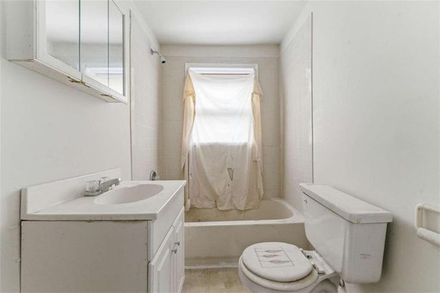 165 Burbank Drive, Atlanta, GA 30314