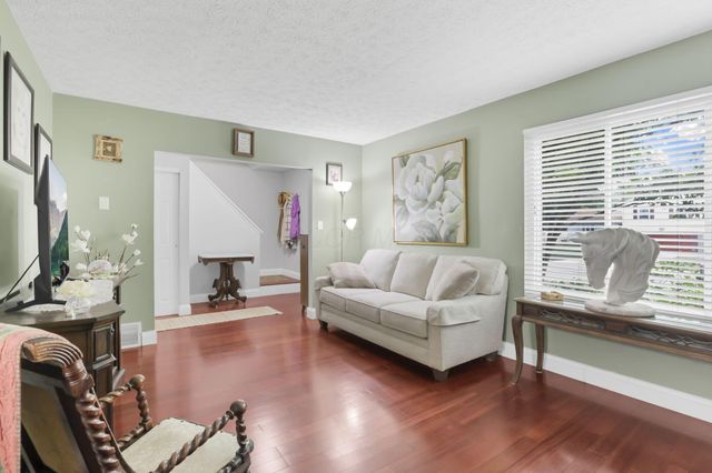 347 N Westmoor Avenue, Newark, OH 43055