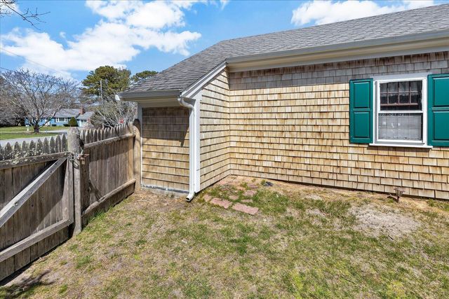 2 Captain Percival Road, South Yarmouth, MA 02664