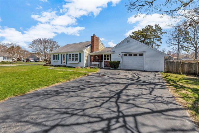 2 Captain Percival Road, South Yarmouth, MA 02664