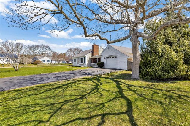 2 Captain Percival Road, South Yarmouth, MA 02664
