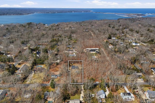 9 Clinton Street, Springs, NY 11937