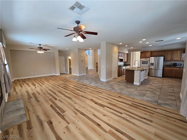 8159 OWL CLAN Court, Las Vegas, NV 89131