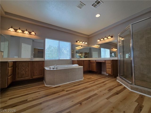 8159 OWL CLAN Court, Las Vegas, NV 89131