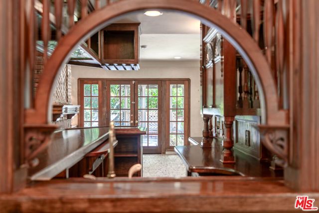 3041 E Chevy Chase Drive, Glendale, CA 91206