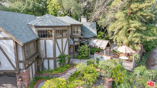 3041 E Chevy Chase Drive, Glendale, CA 91206