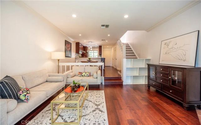 249 Pineview, Irvine, CA 92620