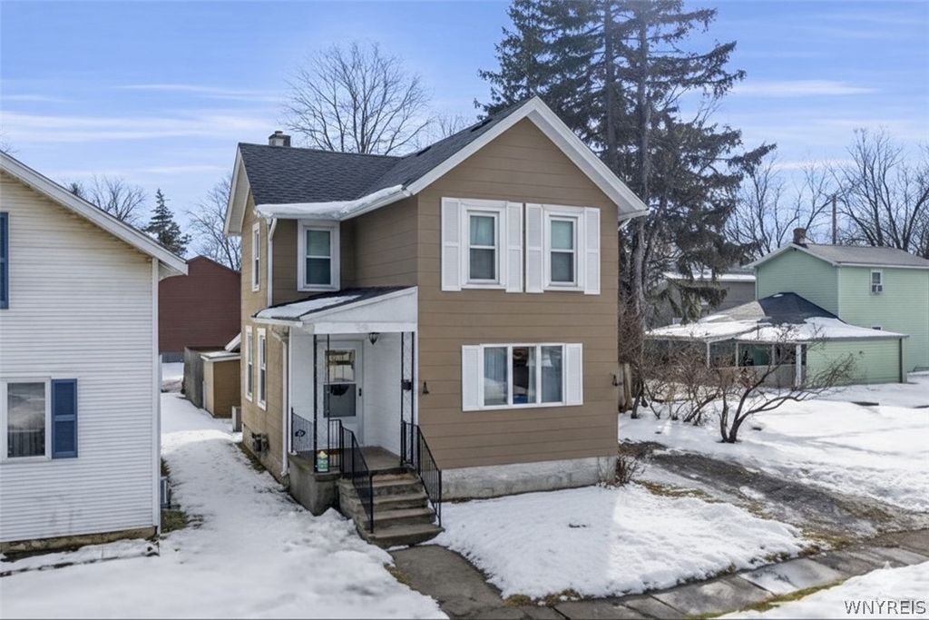 114 Prentice Street, Lockport City, NY 14094