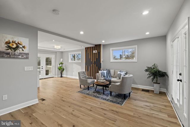 314 E MONTANA ST, Philadelphia, PA 19119