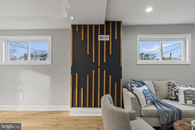 314 E MONTANA ST, Philadelphia, PA 19119