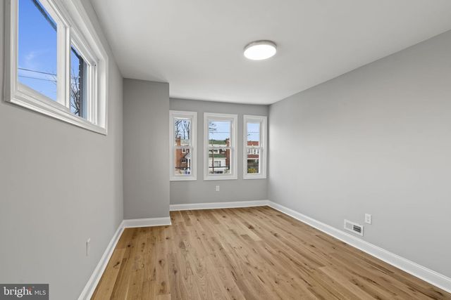 314 E MONTANA ST, Philadelphia, PA 19119