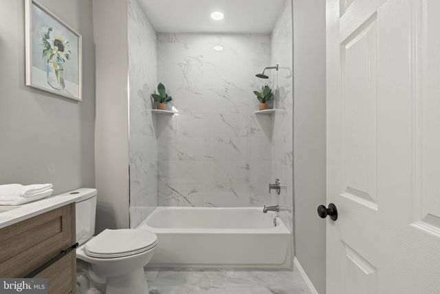 314 E MONTANA ST, Philadelphia, PA 19119