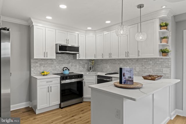 314 E MONTANA ST, Philadelphia, PA 19119