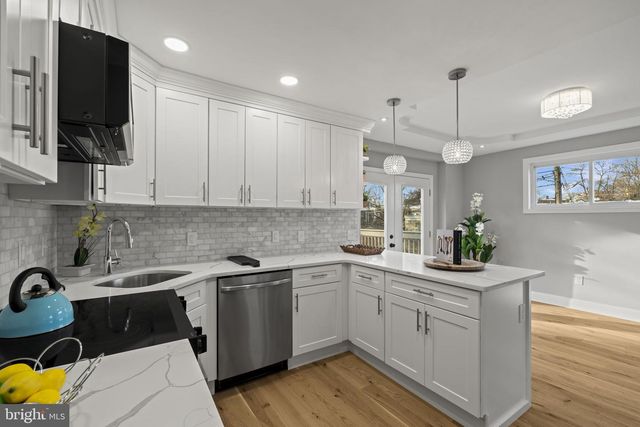 314 E MONTANA ST, Philadelphia, PA 19119