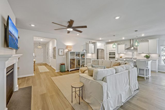 1390 Locals Street, Summerville, SC 29485