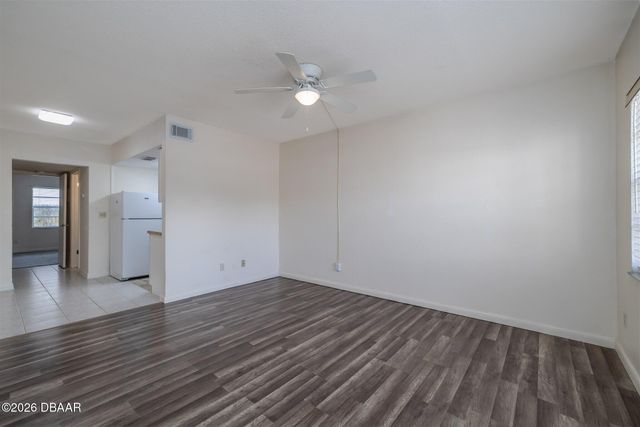 1351 S Ridgewood Ave Apt 18, Daytona Beach, FL 32114