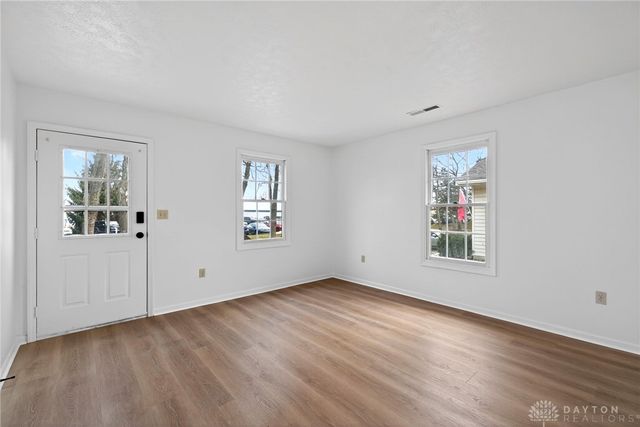 518 Regal Avenue, West Carrollton, OH 45449