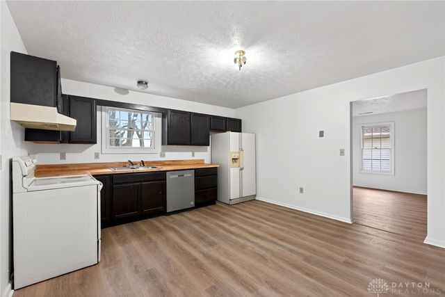 518 Regal Avenue, West Carrollton, OH 45449