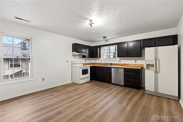 518 Regal Avenue, West Carrollton, OH 45449