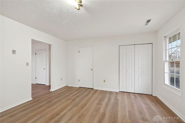 518 Regal Avenue, West Carrollton, OH 45449