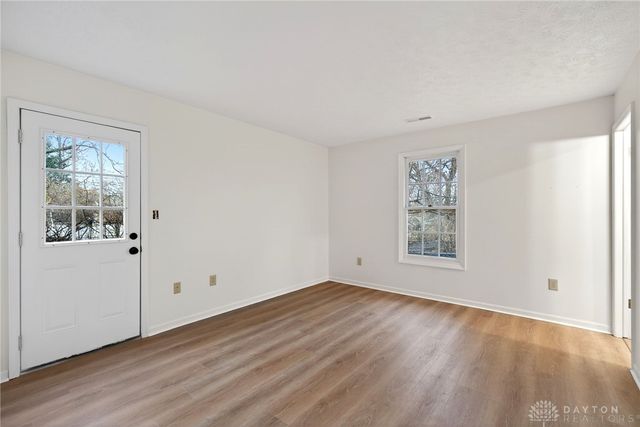 518 Regal Avenue, West Carrollton, OH 45449