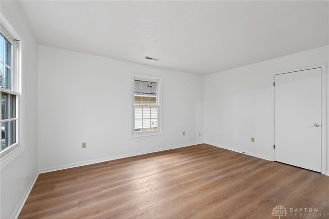 518 Regal Avenue, West Carrollton, OH 45449