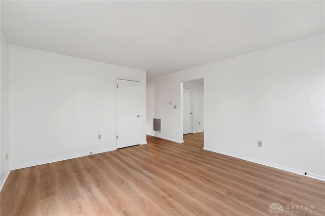 518 Regal Avenue, West Carrollton, OH 45449