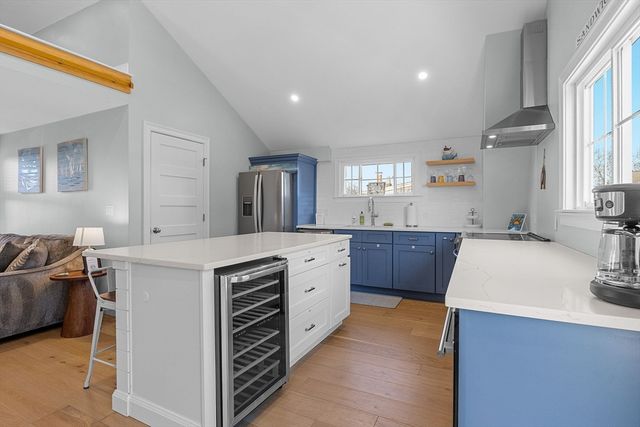 53 Dillingham Ave, Sandwich, MA 02563