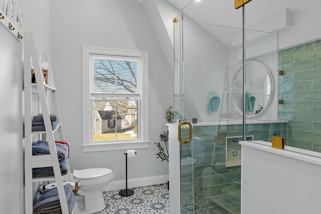 53 Dillingham Ave, Sandwich, MA 02563