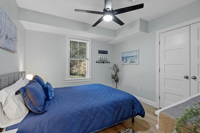 53 Dillingham Ave, Sandwich, MA 02563