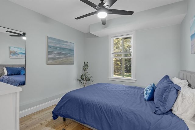 53 Dillingham Ave, Sandwich, MA 02563