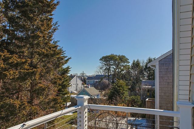 53 Dillingham Ave, Sandwich, MA 02563