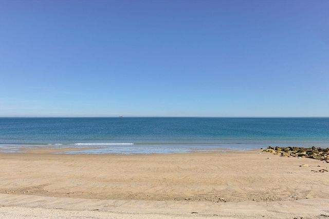 53 Dillingham Ave, Sandwich, MA 02563