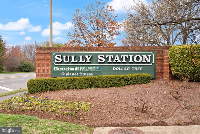 14379 ROUND LICK LN, Centreville, VA 20120