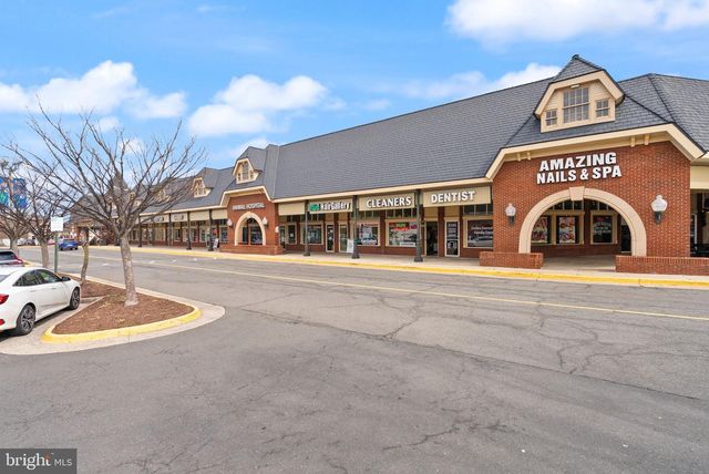 14379 ROUND LICK LN, Centreville, VA 20120