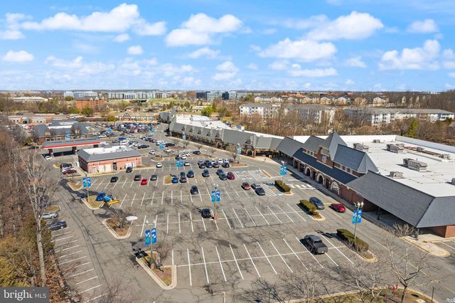 14379 ROUND LICK LN, Centreville, VA 20120