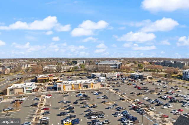 14379 ROUND LICK LN, Centreville, VA 20120