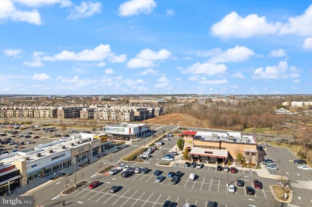 14379 ROUND LICK LN, Centreville, VA 20120