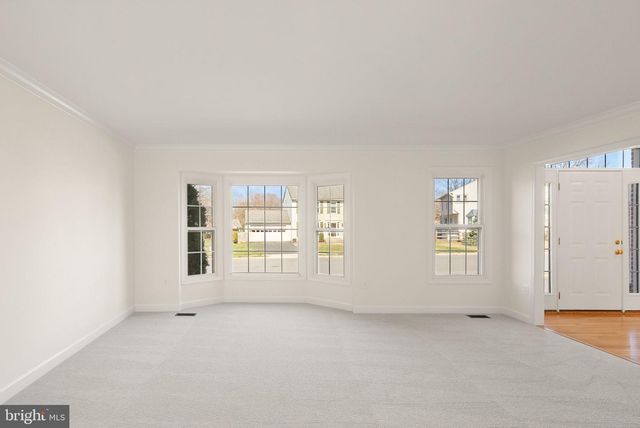 14379 ROUND LICK LN, Centreville, VA 20120