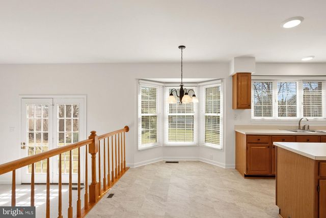 14379 ROUND LICK LN, Centreville, VA 20120