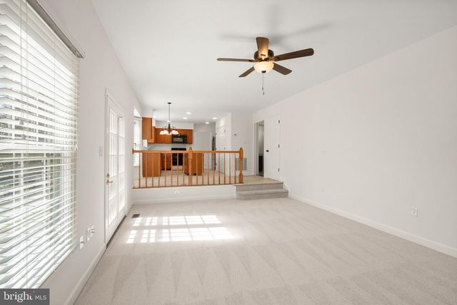 14379 ROUND LICK LN, Centreville, VA 20120