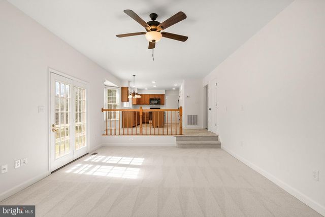 14379 ROUND LICK LN, Centreville, VA 20120