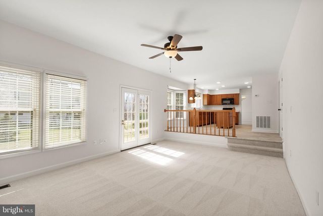 14379 ROUND LICK LN, Centreville, VA 20120