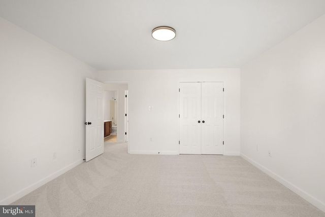 14379 ROUND LICK LN, Centreville, VA 20120