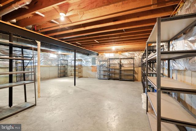 14379 ROUND LICK LN, Centreville, VA 20120