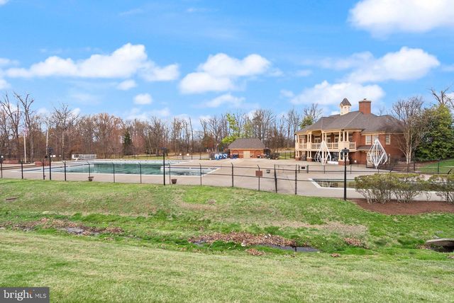 14379 ROUND LICK LN, Centreville, VA 20120